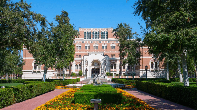 does university of southern california have supplemental essays